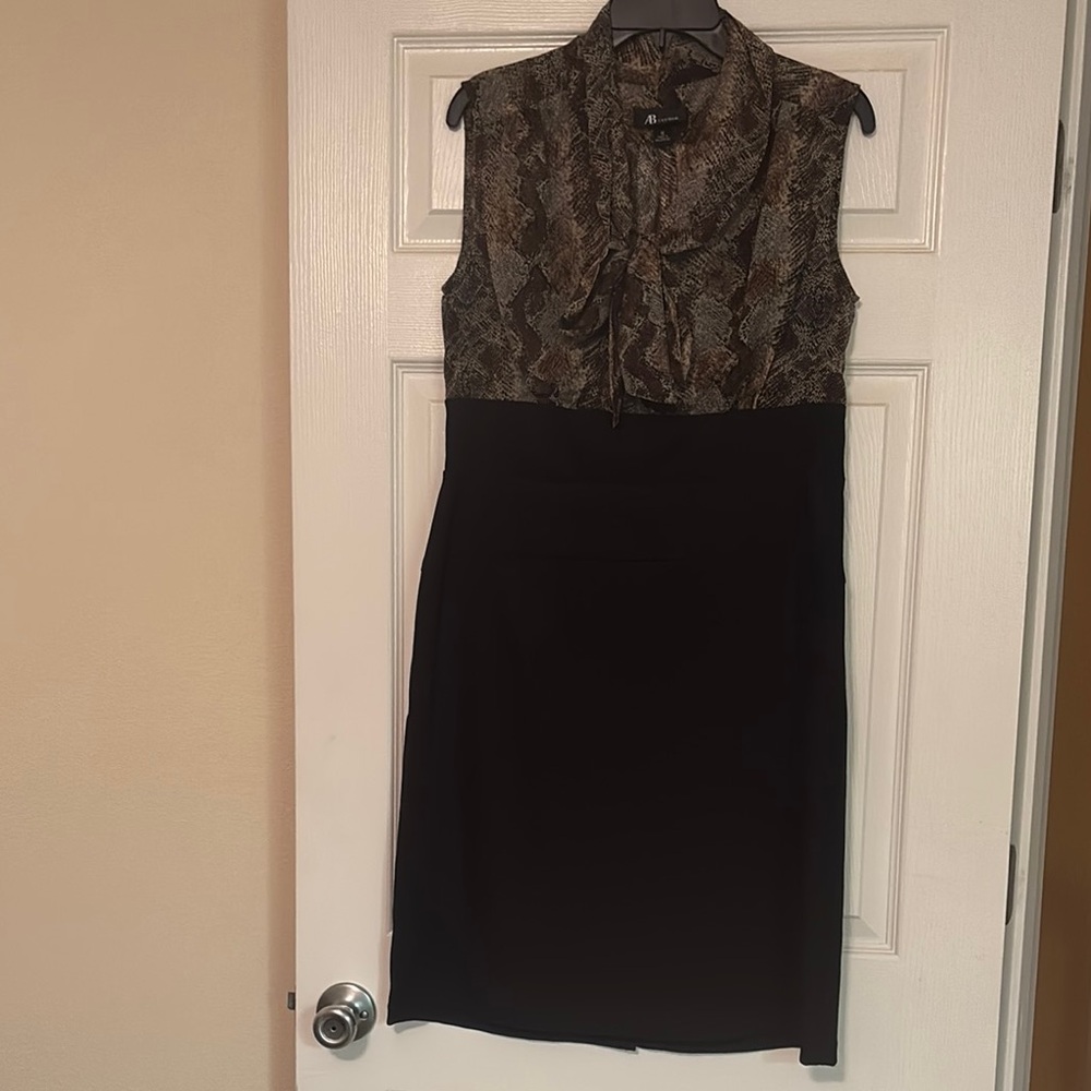 Sleeveless Snakeskin Print Dress